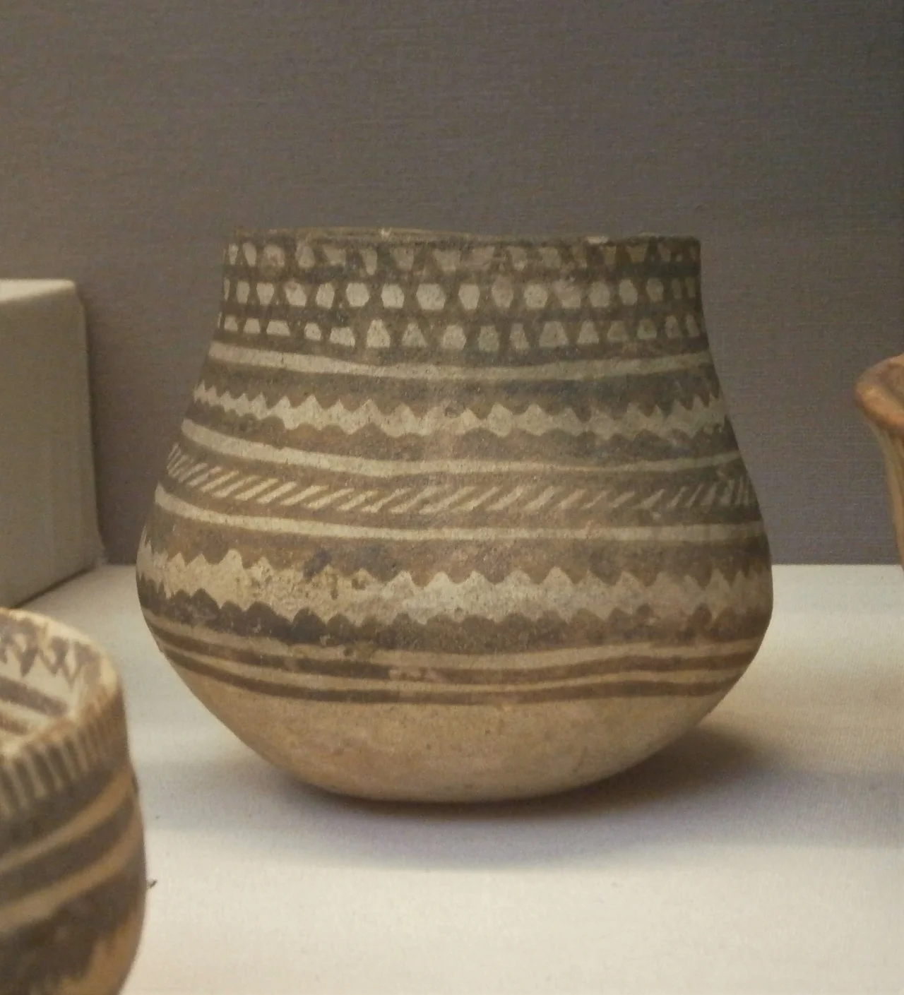 Painted jar, Samarra culture c. 6500-6000 BC, from Samarra. ME 1924,0416.7.