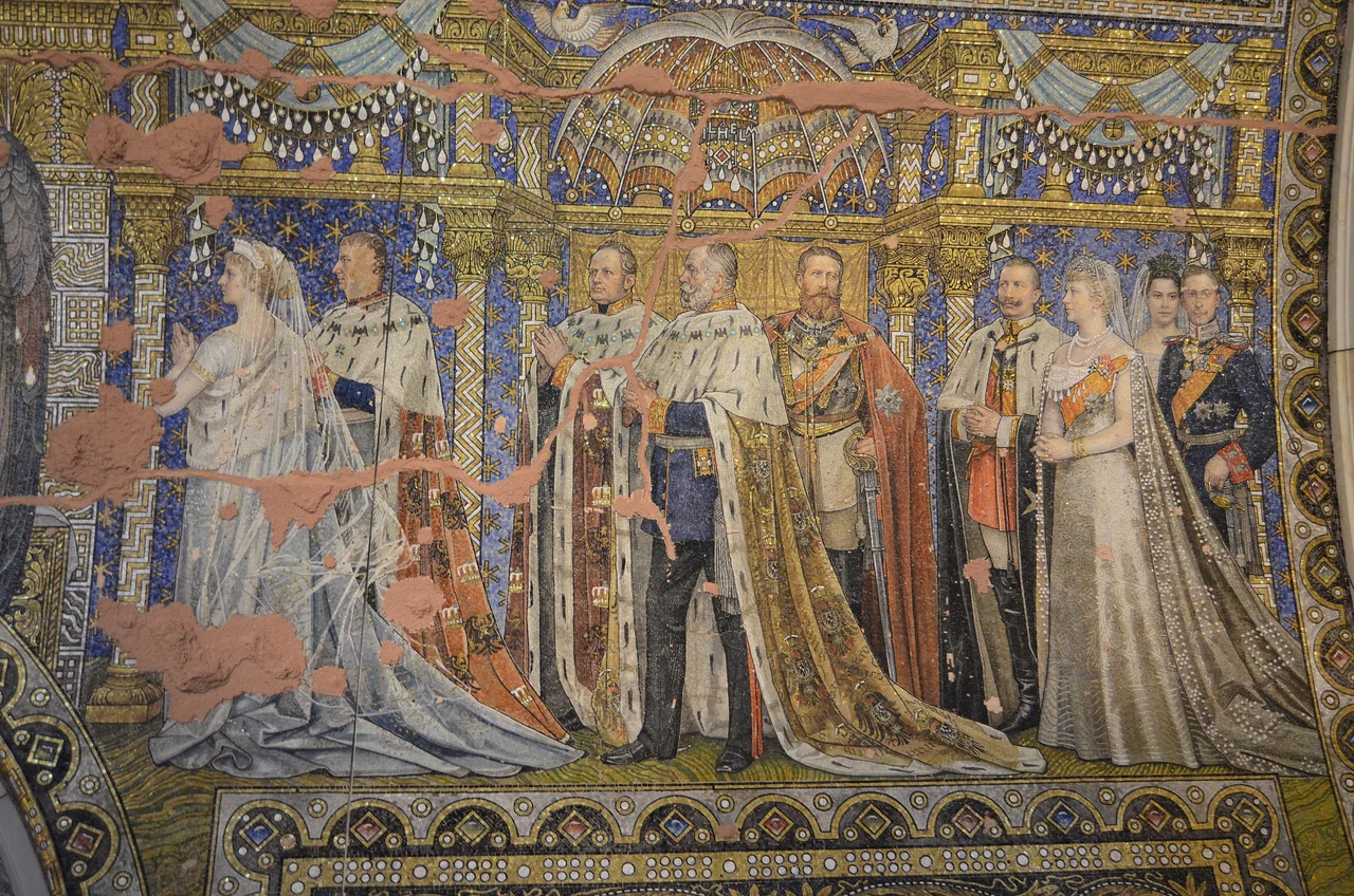 Berlin (Germany) – Kaiser Wilhelm Memorial Church – upper part with Quadriga – interior – preserved mosaic